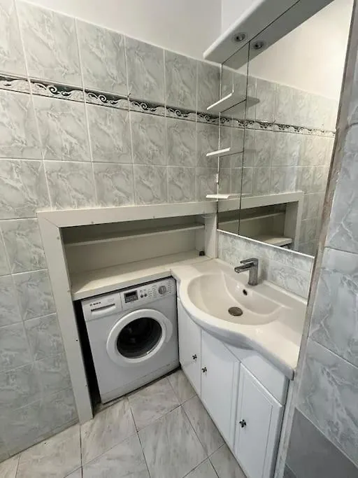 Appartement Avec 3 Chambres Hyeres Apartment