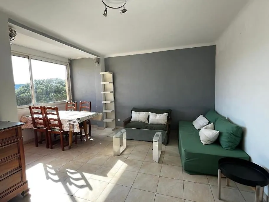 Appartement Avec 3 Chambres Hyeres