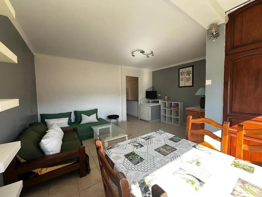 Appartement Avec 3 Chambres Hyeres France